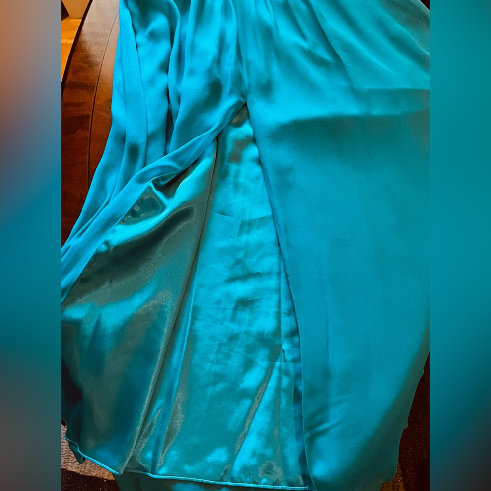 Aidan Mattox chiffon formal dress. Padded cups pleated bodice. 100% silk. Teal 8 - Picture 16 of 16